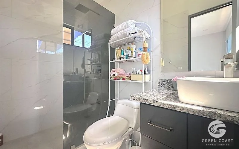 Modern 2BR Villa with Pool in Gated Community Near Pez Vela Marina — view 4, Quepos, Costa Rica