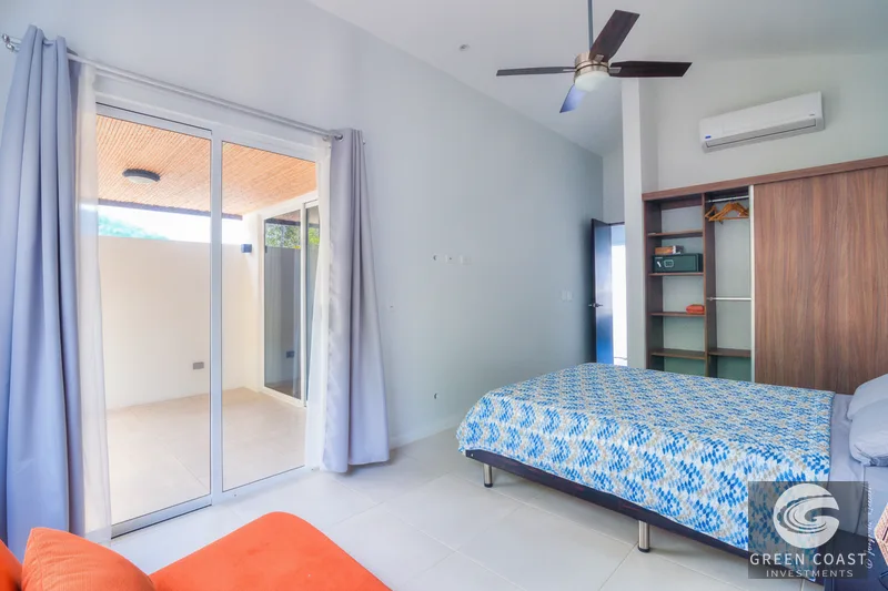 Modern 3-Bed Beachside Villa in Jaco | Resort Amenities & 24/7 Security — view 12, Jacó, Garabito, Costa Rica