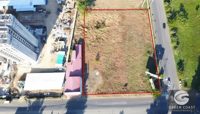 Prime Downtown Jaco Beach Corner Lot | Versatile Commercial & Residential Zoning — view 1, Jacó, Costa Rica
