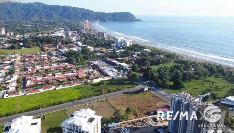 Prime Commercial & Residential Development Lot in Downtown Jaco Beach — view 6, Jacó, Costa Rica