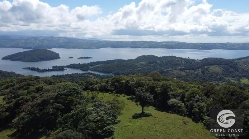 Luxury 4.9-Hectare Arenal Farm with Panoramic Lake & Volcano Views — view 12, Arenal, Tilarán, Costa Rica