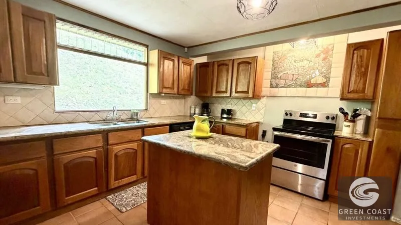 6-Bed Lake Arenal Estate with Pool, Guest Casitas & Expansion Lot — view 11, Arenal, Tilarán, Costa Rica