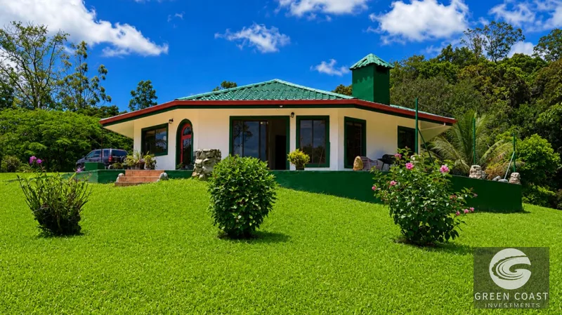 3-Bed Octagonal Lake Arenal Home on 4.5 Acres in Gated Community — view 1, Arenal, Tilarán, Costa Rica