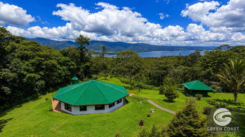 3-Bed Octagonal Lake Arenal Home on 4.5 Acres in Gated Community — view 3, Arenal, Tilarán, Costa Rica