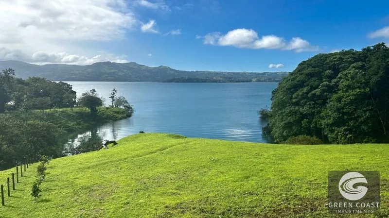 Modern Lakefront Luxury Home in Nuevo Arenal with Private Access & Expansion Potential — view 2, Nuevo Arenal, Tilarán, Costa Rica