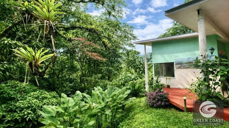Charming 2-Bed Garden Villa with Loft on 1.2 Acres in Walkable Nuevo Arenal — view 2, Nuevo Arenal, Tilarán, Costa Rica