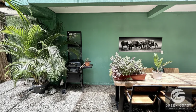 Modern 5-Bed Jungle Villa & Studios with Pool Near Jaco Beach — view 4, Jacó, Costa Rica
