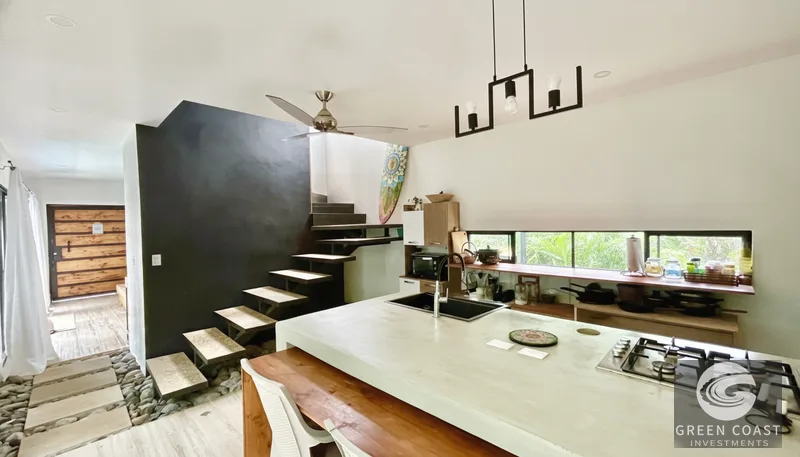 Modern 5-Bed Jungle Villa & Studios with Pool Near Jaco Beach — view 8, Jacó, Costa Rica