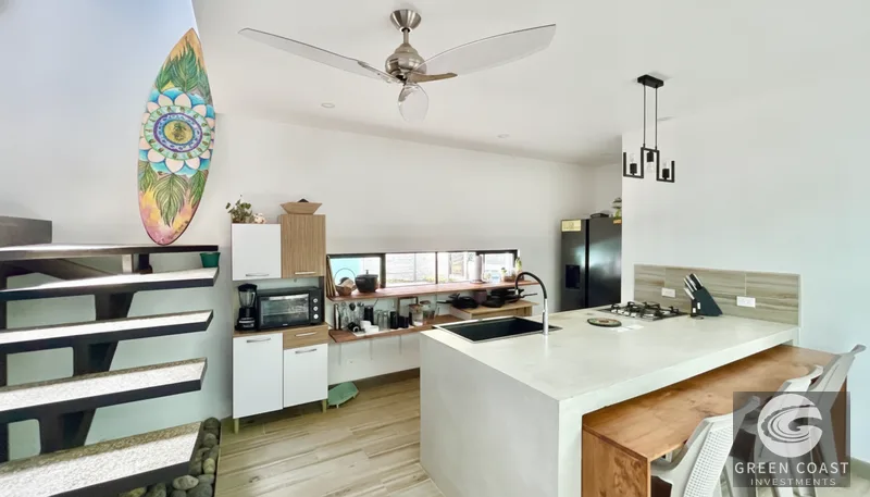 Modern 5-Bed Jungle Villa & Studios with Pool Near Jaco Beach — view 9, Jacó, Costa Rica
