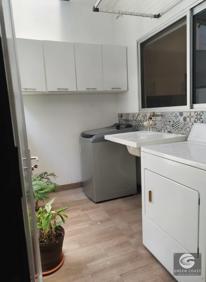 Modern 4-BR Family Home in Secure Brasil de Mora Gated Community with Pool — view 11, Brasil de Mora, Barrio Escalante, Costa Rica