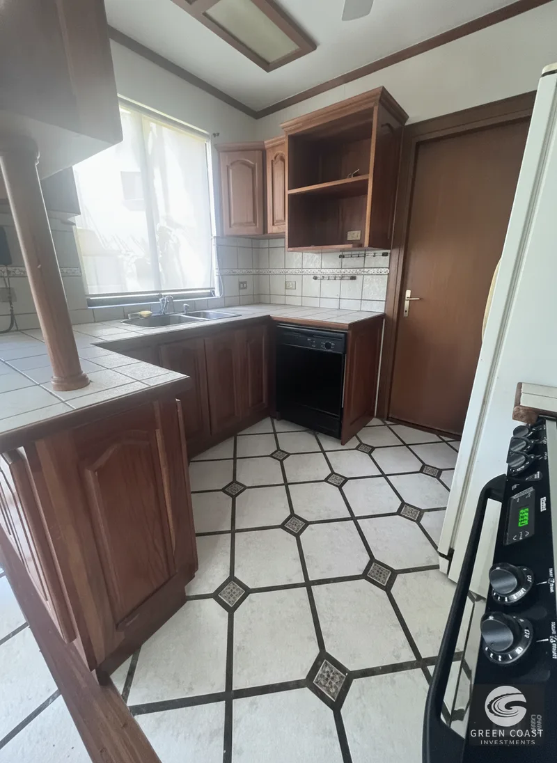 Modern 2-Bed Condo with Pool in Prime San Rafael de Escazú — view 8, San Rafael de Escazú, Barrio Escalante, Costa Rica
