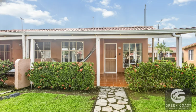 Renovated 2-BR Beachside Condo in Jaco – Walk to the Ocean & Pool — view 2, Jacó, Costa Rica