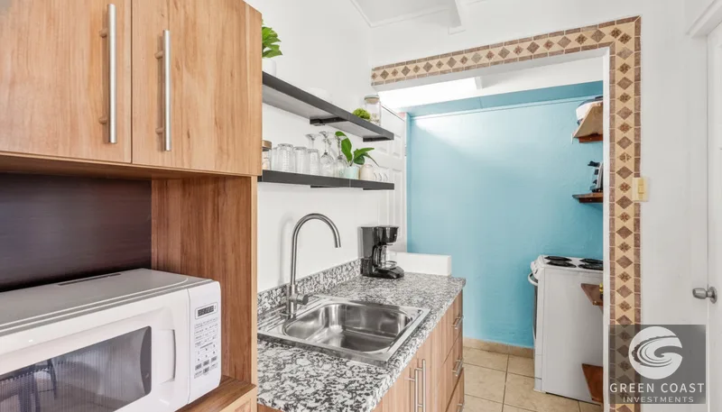 Renovated 2-BR Beachside Condo in Jaco – Walk to the Ocean & Pool — view 10, Jacó, Costa Rica