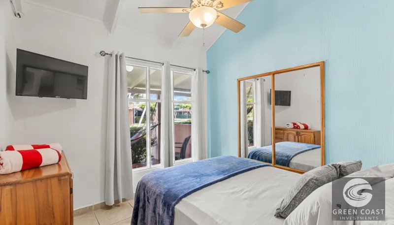 Renovated 2-BR Beachside Condo in Jaco – Walk to the Ocean & Pool — view 14, Jacó, Costa Rica