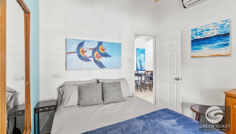 Renovated 2-BR Beachside Condo in Jaco – Walk to the Ocean & Pool — view 15, Jacó, Costa Rica