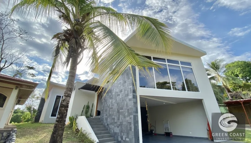 Modern 3BR Eco-Luxury Villa in Gated Loma Del Mar | Near Hermosa Beach — view 1, Jacó, Costa Rica