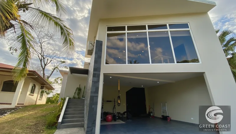 Modern 3BR Eco-Luxury Villa in Gated Loma Del Mar | Near Hermosa Beach — view 2, Jacó, Costa Rica