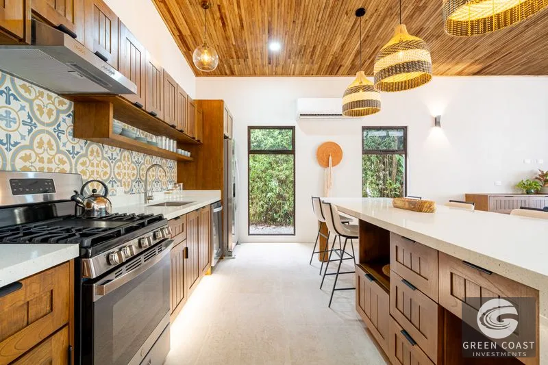 Uvita Tropical Urban Home, New Quality Build! Walk to Everything Modern Design — view 10, Dominical, Costa Rica