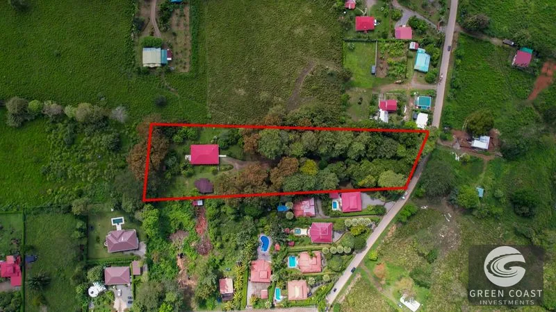 House for Sale in Ojochal, Costa Rica – Traditional Charm on 2.75 Acres — view 2, Ojochal, Costa Rica