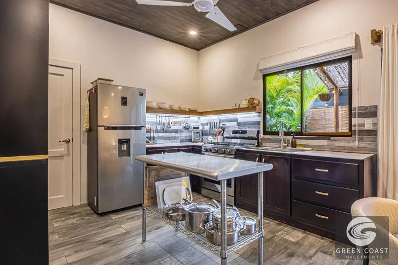 5 Out Of 5 Star Hotel for sale! Just Off The Popular Calle Uvita Commercial Hub, Uvita 60504, Costa Rica — view 8, Dominical, Costa Rica