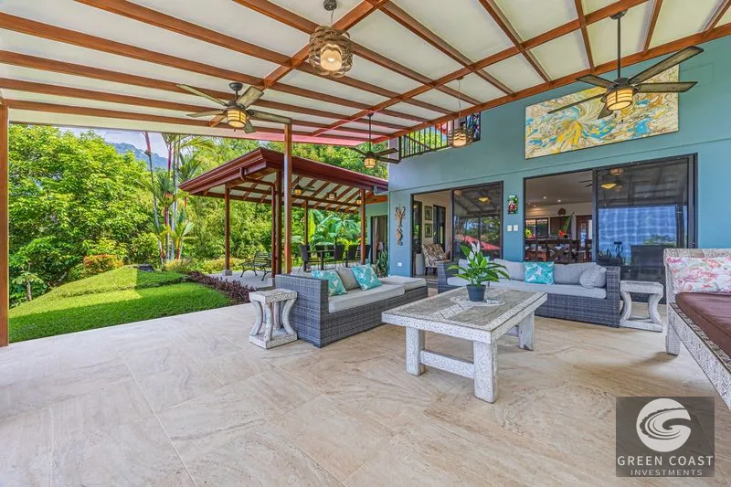 2.07 ACRES – 3 Bedroom Elegant Home With Guest Suite & Sweeping Ocean Views, Secluded & Nestled within Lush Jungle Surroundings!!! — view 15, Uvita, Osa, Costa 