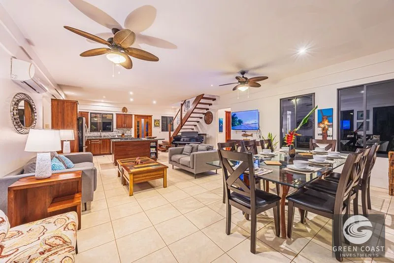 2.07 ACRES – 3 Bedroom Elegant Home With Guest Suite & Sweeping Ocean Views, Secluded & Nestled within Lush Jungle Surroundings!!! — view 24, Uvita, Osa, Costa 
