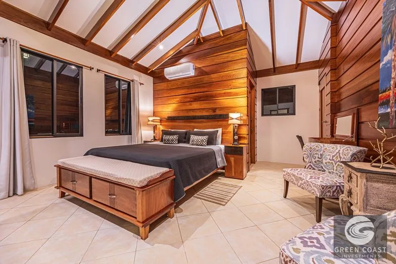 2.07 ACRES – 3 Bedroom Elegant Home With Guest Suite & Sweeping Ocean Views, Secluded & Nestled within Lush Jungle Surroundings!!! — view 30, Uvita, Osa, Costa 