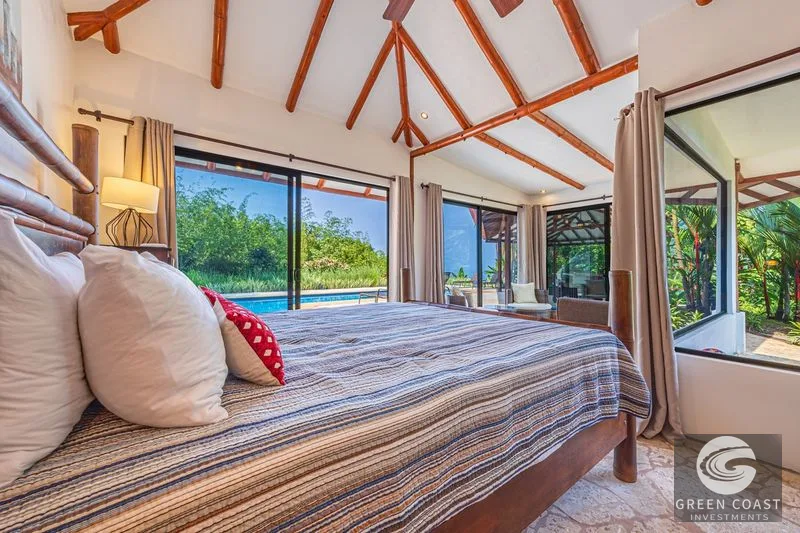 2.07 ACRES – 3 Bedroom Elegant Home With Guest Suite & Sweeping Ocean Views, Secluded & Nestled within Lush Jungle Surroundings!!! — view 32, Uvita, Osa, Costa 