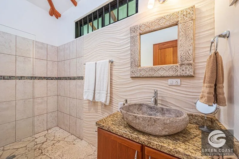 2.07 ACRES – 3 Bedroom Elegant Home With Guest Suite & Sweeping Ocean Views, Secluded & Nestled within Lush Jungle Surroundings!!! — view 35, Uvita, Osa, Costa 