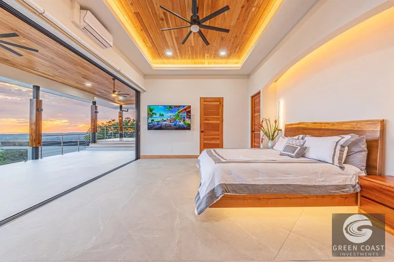 4 ACRES – 3 Bedroom Home “The Crystal Shire” With Wide Ocean View, Creek, Solar Power, Fine Craftsmanship, Self Sufficiency!! — view 26, Portalon, Matapalo, Cos