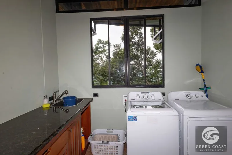 Mountain View Home in Alazan Gated Community, Manuel Antonio — view 11, Parrita, Parrita, Costa Rica