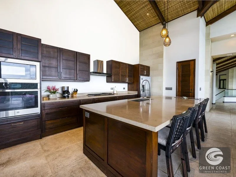 Tulemar Luxury Estate: 4-Bed Architectural Masterpiece with Triple-Edge Infinity Pool & Proven ROI — view 10, Manuel Antonio, Quepos, Costa Rica