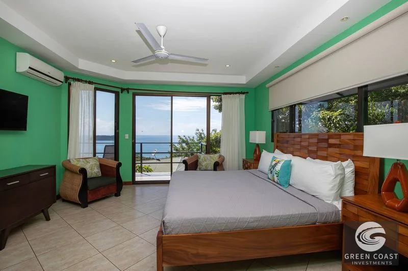 Luxury 7-BR Manuel Antonio Estate with Panoramic Ocean Views, Infinity Pool & Jungle Privacy — view 10, Manuel Antonio, Costa Rica