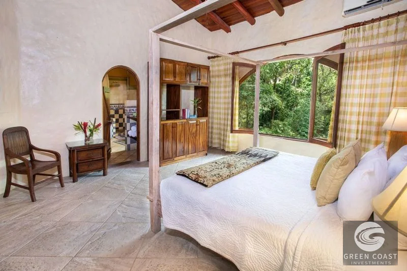 Luxury 10-BR Manuel Antonio Estate with 3 Pools, Sky Deck & Panoramic Ocean Views — view 5, Quepos, Costa Rica