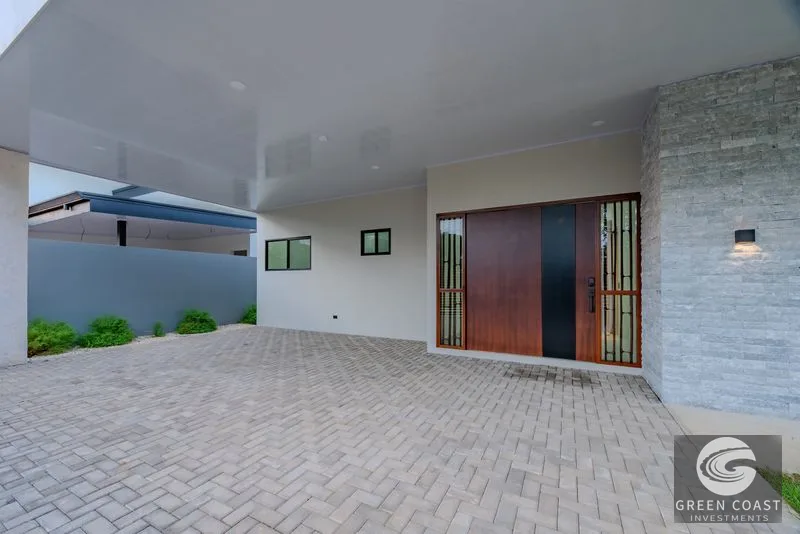 Luxury 3BR Estate in Uvita: Modern C-Shape Design with Private Pool in Exclusive Gated Community — view 9, Uvita, Uvita, Costa Rica