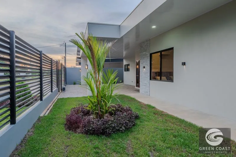 Luxury 3BR Estate in Uvita: Modern C-Shape Design with Private Pool in Exclusive Gated Community — view 12, Uvita, Uvita, Costa Rica
