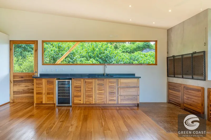 Modern Luxury Ocean-View Villa with Teak Floors in Ojochal — view 13, Ojochal, Costa Rica