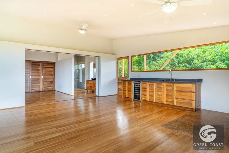Modern Luxury Ocean-View Villa with Teak Floors in Ojochal — view 18, Ojochal, Costa Rica