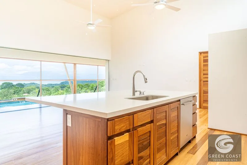 Modern Luxury Ocean-View Villa with Teak Floors in Ojochal — view 21, Ojochal, Costa Rica