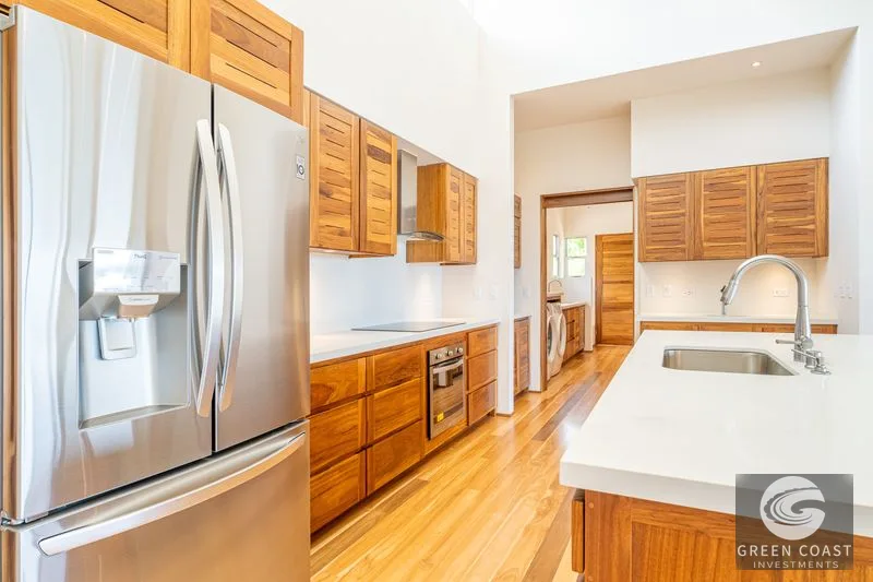Modern Luxury Ocean-View Villa with Teak Floors in Ojochal — view 23, Ojochal, Costa Rica