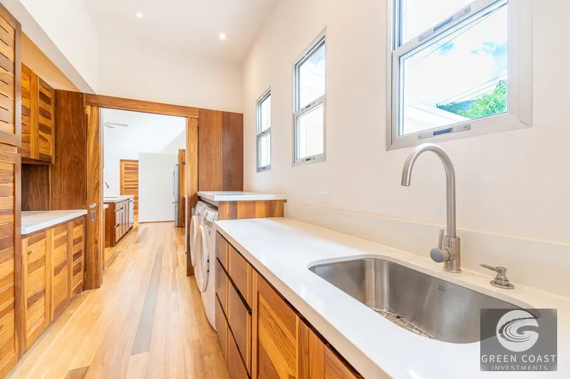 Modern Luxury Ocean-View Villa with Teak Floors in Ojochal — view 26, Ojochal, Costa Rica