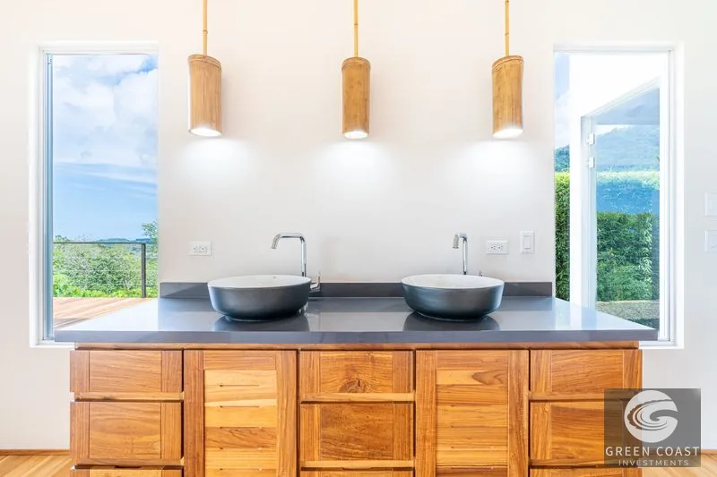 Modern Luxury Ocean-View Villa with Teak Floors in Ojochal — view 30, Ojochal, Costa Rica