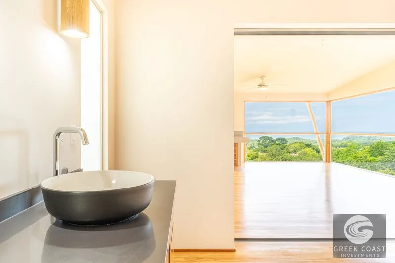 Modern Luxury Ocean-View Villa with Teak Floors in Ojochal — view 38, Ojochal, Costa Rica