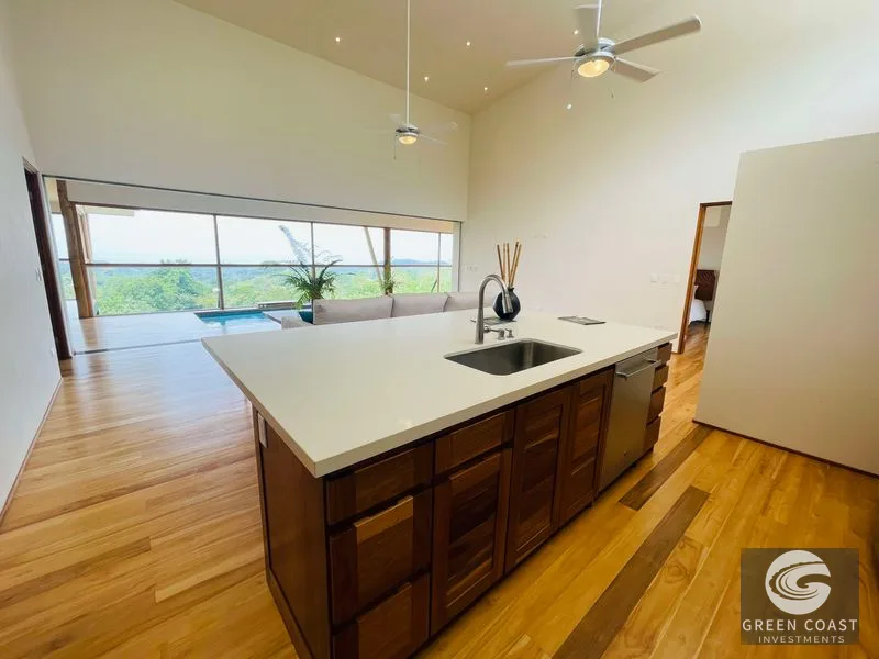 Modern Luxury Ocean-View Villa with Teak Floors in Ojochal — view 51, Ojochal, Costa Rica