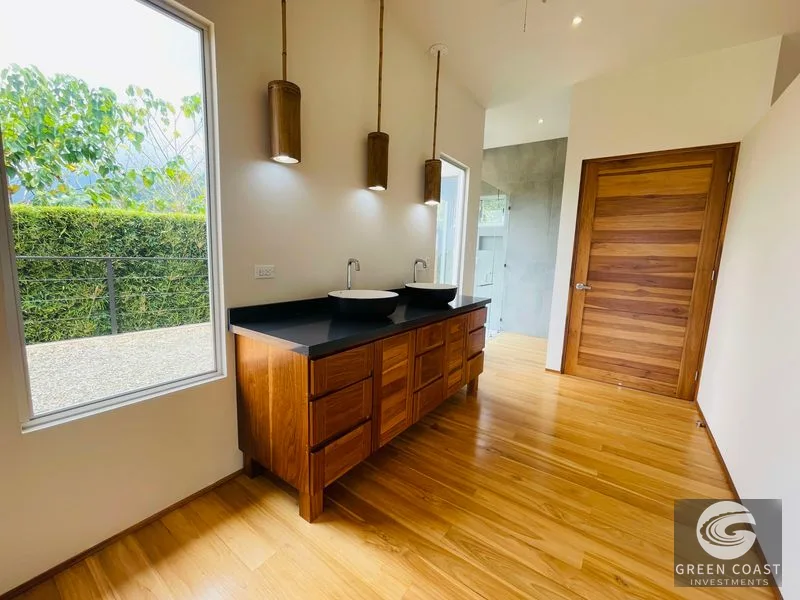 Modern Luxury Ocean-View Villa with Teak Floors in Ojochal — view 57, Ojochal, Costa Rica