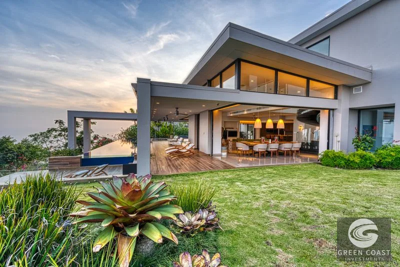 4-Bed Luxury Estate with Ocean Views & Tropical Gardens in Dominical — view 1, Dominical, Costa Rica