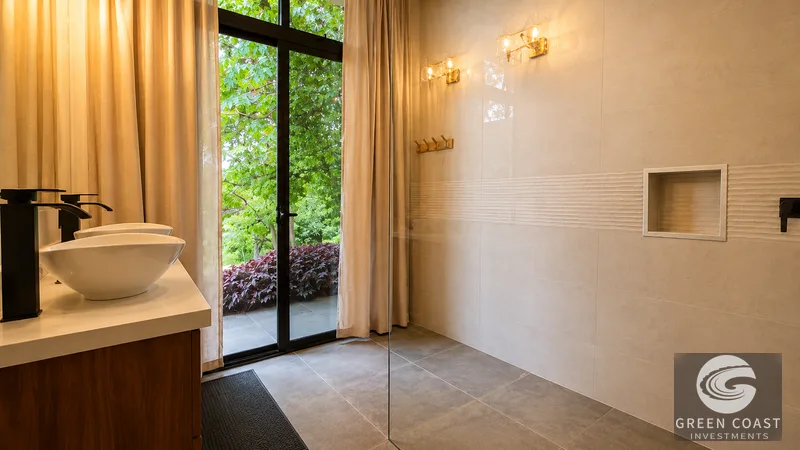 Luxury Contemporary Estate with Pool and Guest Casita on 2.5 Acres of Private Forest in Atenas — view 10, Atenas, Costa Rica