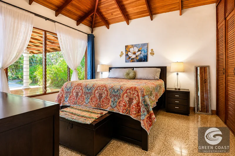 Atenas Tropical Oasis: 3BR Estate with Guest House, Lush Gardens & Prime Central Valley Views — view 2, Escazú, Costa Rica