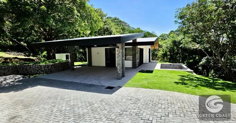 Modern 2BR Tropical Villa with Pool on Private Acre in Atenas — view 2, Rio Grande, Atenas, Costa Rica