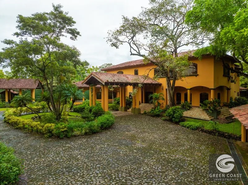 Historic 8-BR Luxury Hacienda in Atenas | Grand Tropical Estate with Pool — view 2, Atenas, Costa Rica